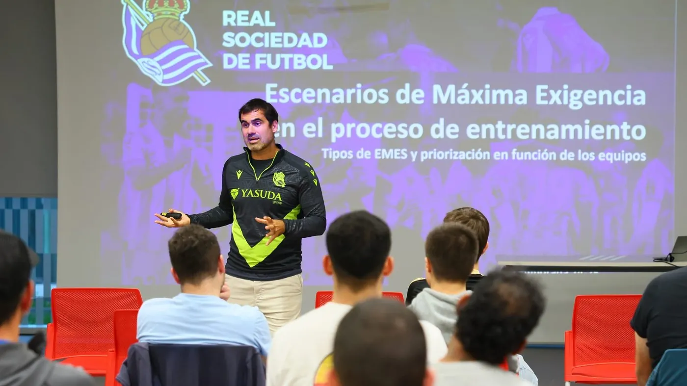 David Casamichana impartiendo formación